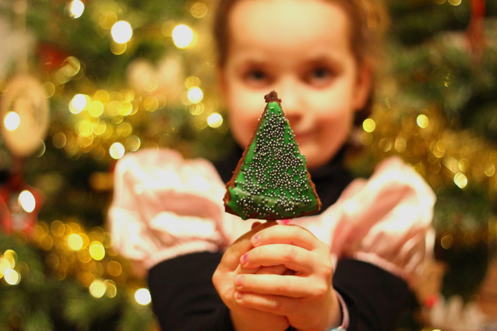 Brownies sapin de Noël, la recette pour les enfants - Kiss My Chef